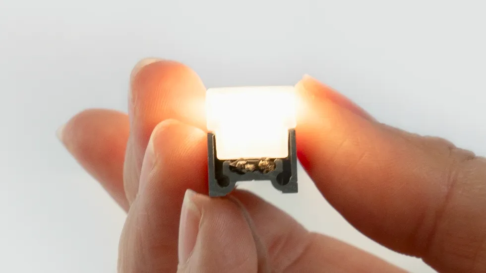 Nauticnanoprofil System Nauticnanoprofil In Der Hand