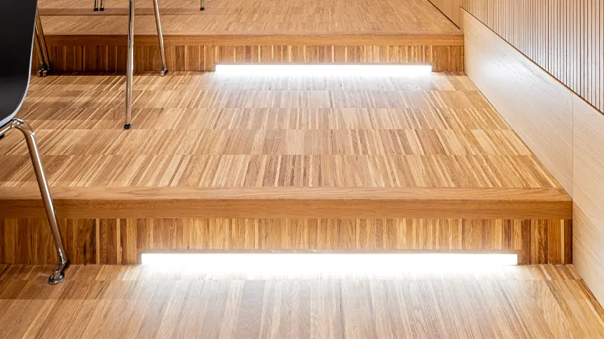 Nieuwe trapverlichting bij de steenhouwerij